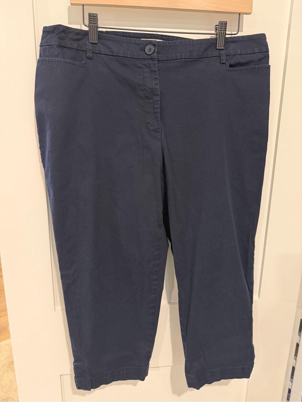 Talbots Plus Navy Straight-Leg Capri Pants